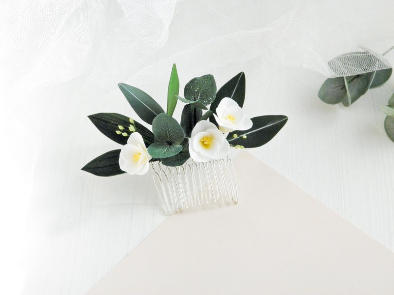 Eucalyptus hair comb Bridal hair piece floral Greenery wedding hair comb - 髮圈/髮夾 - 植物．花 白色