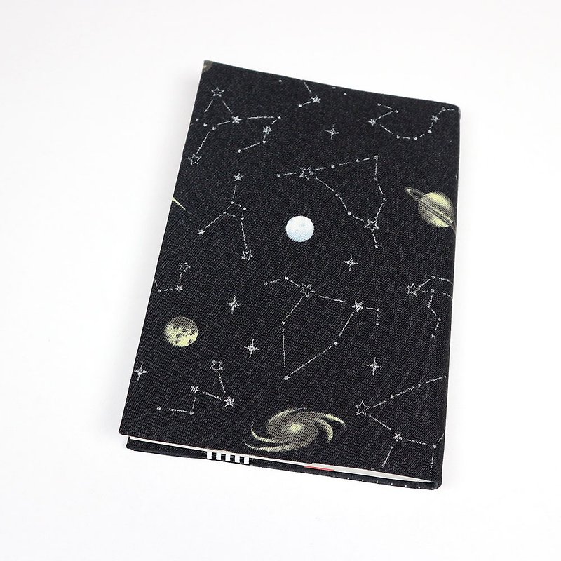 A5 Adjustable Mother's Handbook Cloth Book Cover - Cosmic Planet (Black) - สมุดบันทึก/สมุดปฏิทิน - ผ้าฝ้าย/ผ้าลินิน สีดำ