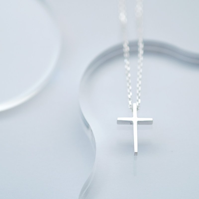 Classic Cross Necklace Silver 925 - สร้อยคอ - โลหะ สีเงิน