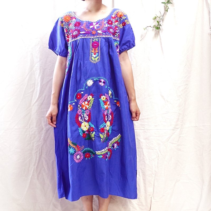 * BajuTua /古着/メキシコは徐々に手を刺繍したドレスブルーの花を作った - ワンピース - コットン・麻 ブルー