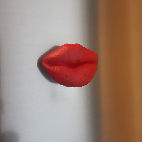 luckyhandmade246 FRIDGE MAGNET KISS MOUTH LOVE DECORATION ENHANCE EMOTION
