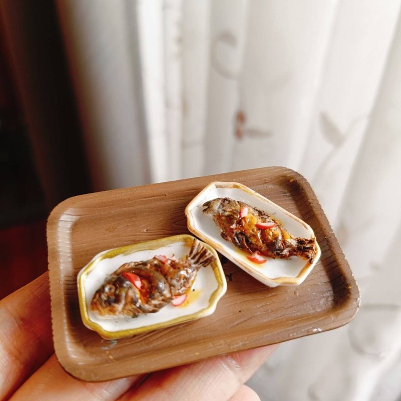 秋刀魚 烤魚 魚 紅燒 罐頭 袖珍 手作 迷你 食玩 微型 - 擺飾/家飾品 - 黏土 