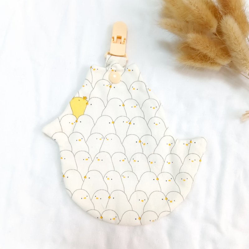 Millet chicken. Chicken-shaped double-sided cotton handkerchief/with clipped handkerchief (name can be embroidered) - Bibs - Cotton & Hemp Yellow