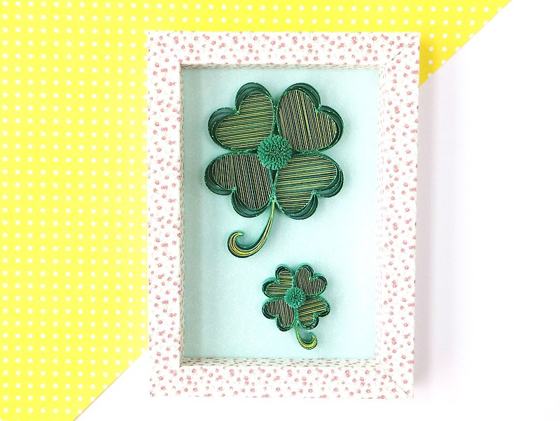 Handmade decorations-Clover - ของวางตกแต่ง - กระดาษ สีเขียว
