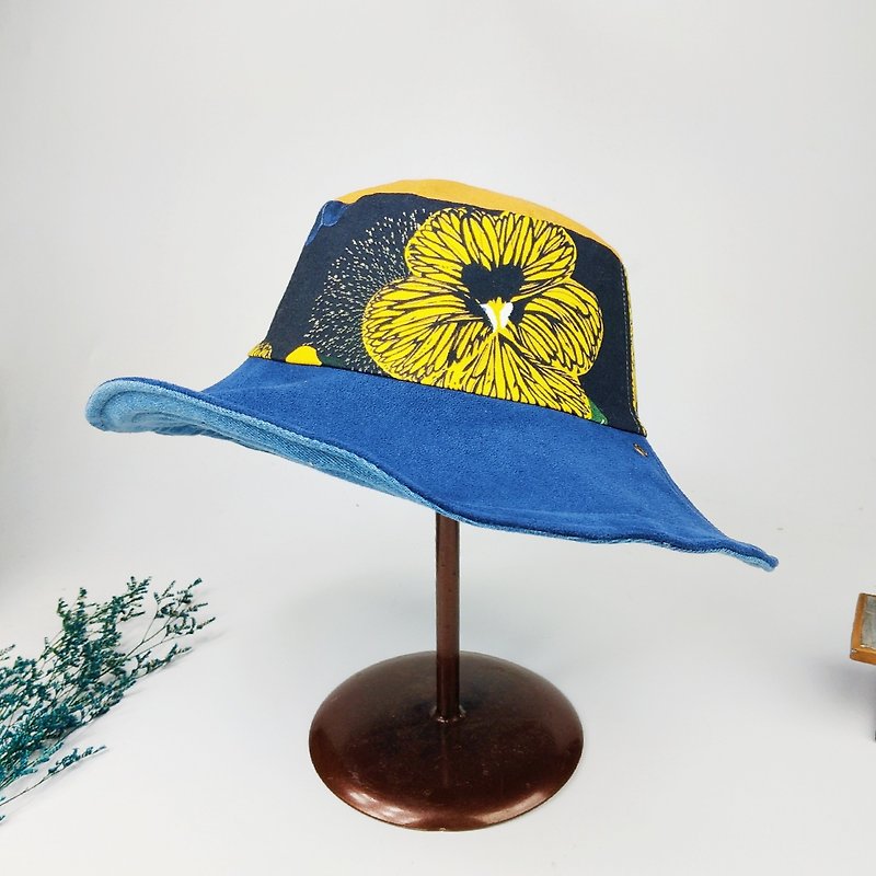 小牛村 手工雙面帽 遮陽帽 紳士帽【夜幕黃花】BF-81 - 帽子 - 棉．麻 藍色