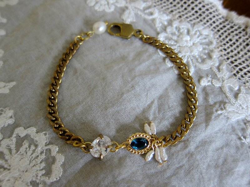 Minertés+ Blue Stone Bronze Bracelet+ - Bracelets - Crystal Blue