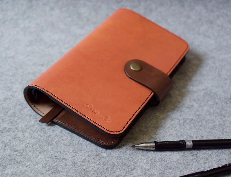 A6 leather loose-leaf notebook with rounded buckle//2023 handbook - สมุดบันทึก/สมุดปฏิทิน - หนังแท้ 