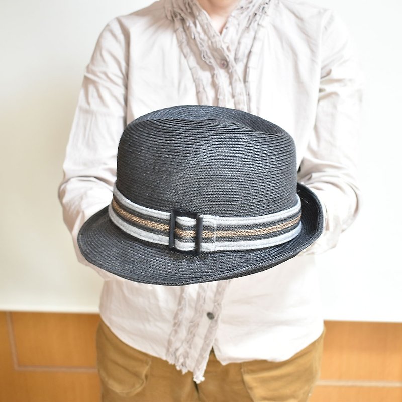 Fedora of a paper blade. One of the items you want to have is a soft hat that can be fashionable just by wearing it as a summer staple. [PL1489-Black] - หมวก - กระดาษ 