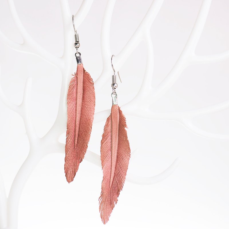 Leather Crave Earring Feather design - Rosette - Earrings & Clip-ons - Genuine Leather Pink