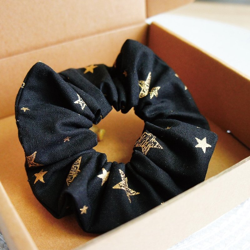 Lovely * Hot Stamping Geometry Star Bundle ‧ Intestine Bundle ‧ Donut Head Bundle * Night Burst (Japanese Cloth) - เครื่องประดับผม - ผ้าฝ้าย/ผ้าลินิน สีดำ