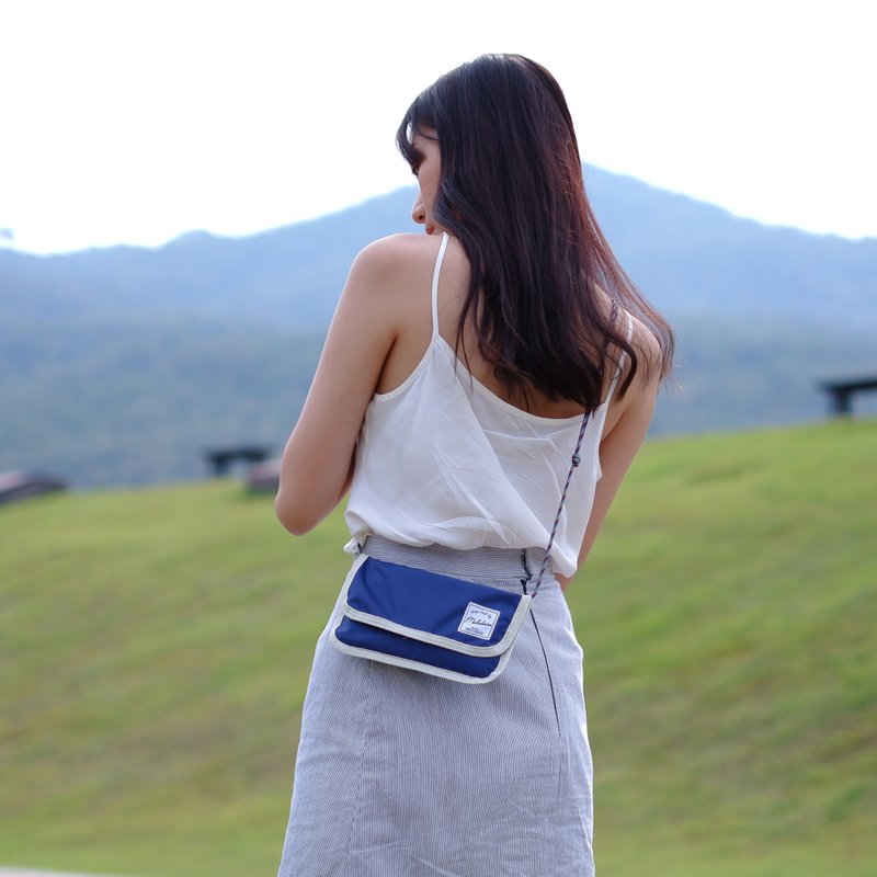 Petite cross body  bag / Blue - 手拿包 - 尼龍 多色