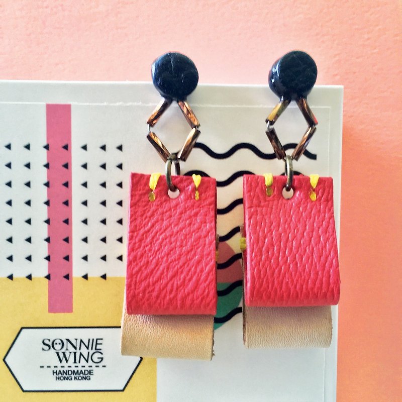Sonniewing幾何学的色の革のイヤリング（純銀製の耳） - ピアス・イヤリング - 革 レッド