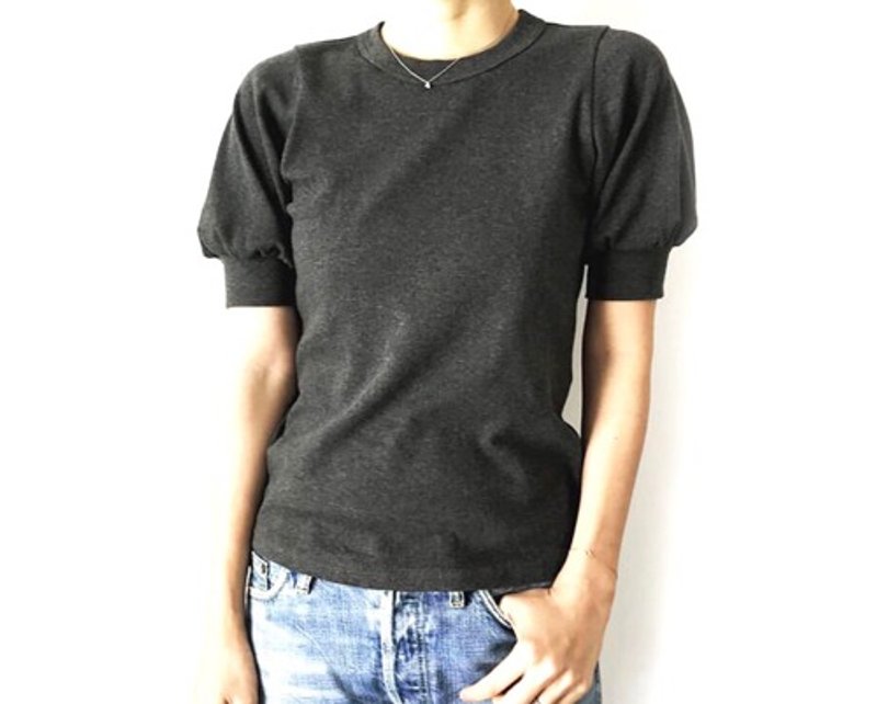 形にこだわった 大人のギャザー袖Tシャツ【サイズ・色展開有り】 - 女上衣/長袖上衣 - 棉．麻 