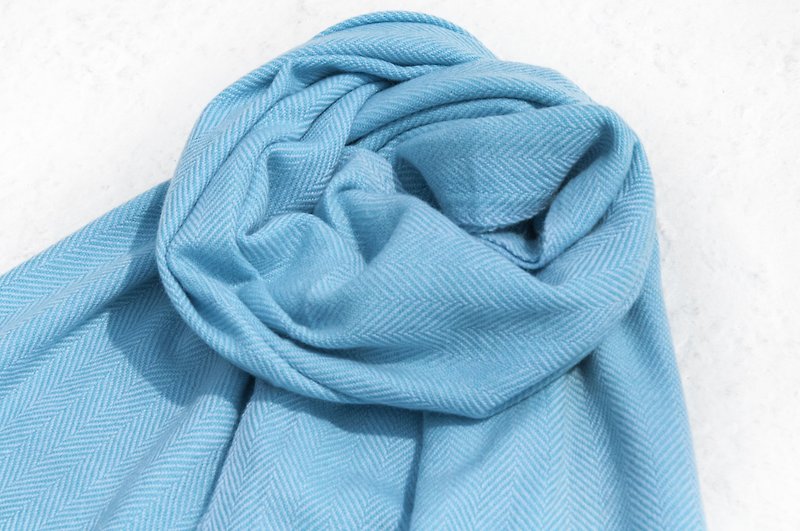 喀什米爾Cashmere/針織圍巾/純羊毛圍巾/羊毛披巾-藍色山丘散步 - 圍巾/披肩 - 羊毛 藍色
