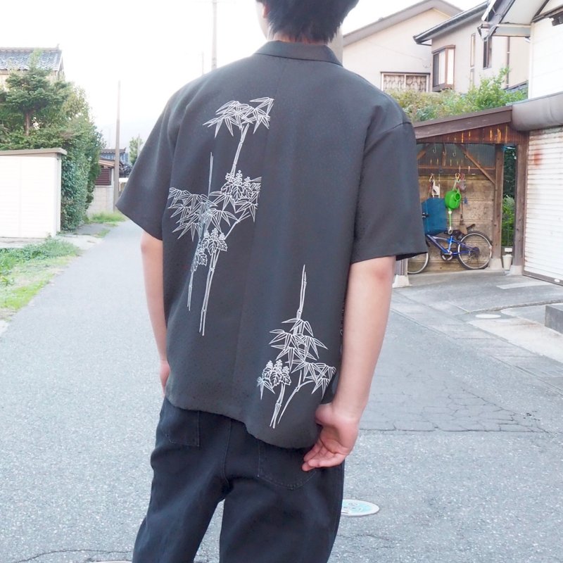【日本製造】和服改造襯衫 – 竹子圖案復古絲質男女通用按扣上衣 - 男襯衫/休閒襯衫 - 絲．絹 黑色