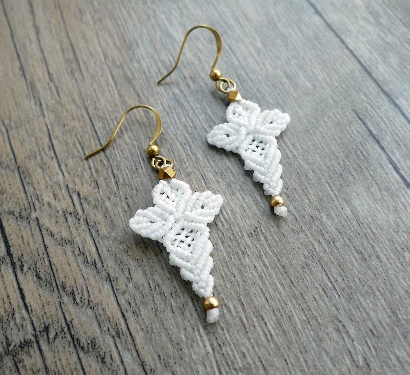 Misssheep-A19-White Cross Flower-National Wind South American Wavy Braided Brass Bead Earrings (Customized Custom Colors Available) - Earrings & Clip-ons - Other Materials White