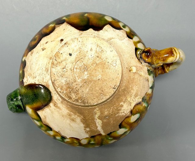 鍋を持った唐三彩の動物の頭 - ショップ コレクター 置物 - Pinkoi