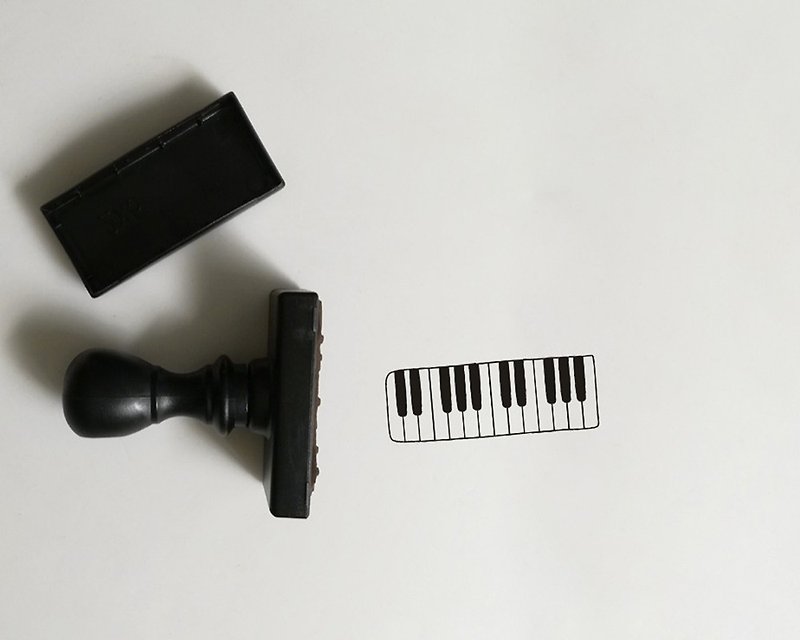 嘉嘉-傳統連續章-琴鍵章下單處8x2.9公分 - 印章/印台 - 塑膠 黑色