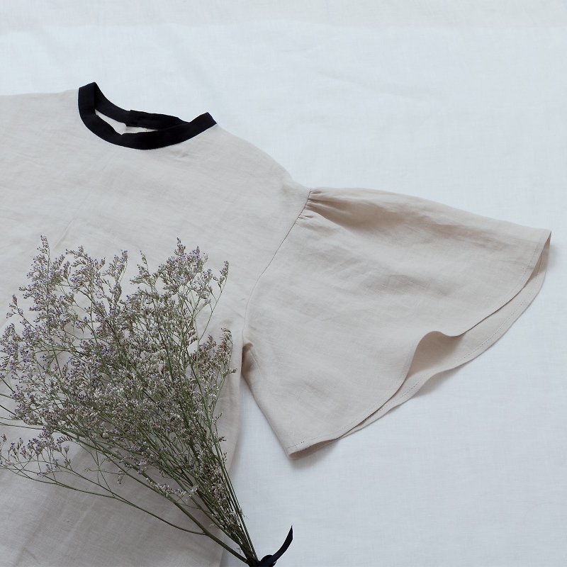 Flared half sleeve A-line Linen dress/beige - ชุดเดรส - ผ้าฝ้าย/ผ้าลินิน สีกากี