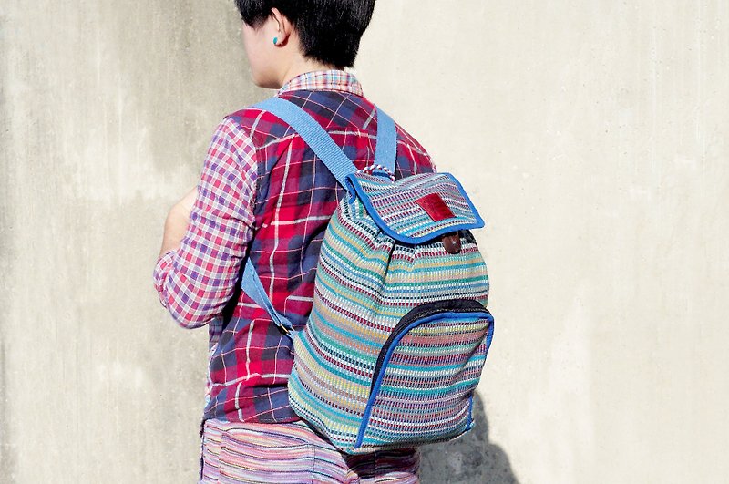 Limited one piece of natural hand-woven rainbow colorful canvas school bag/backpack/backpack/shoulder bag/travel bag-natural feel, colorful colors, blue sky - กระเป๋าเป้สะพายหลัง - ผ้าฝ้าย/ผ้าลินิน สีน้ำเงิน