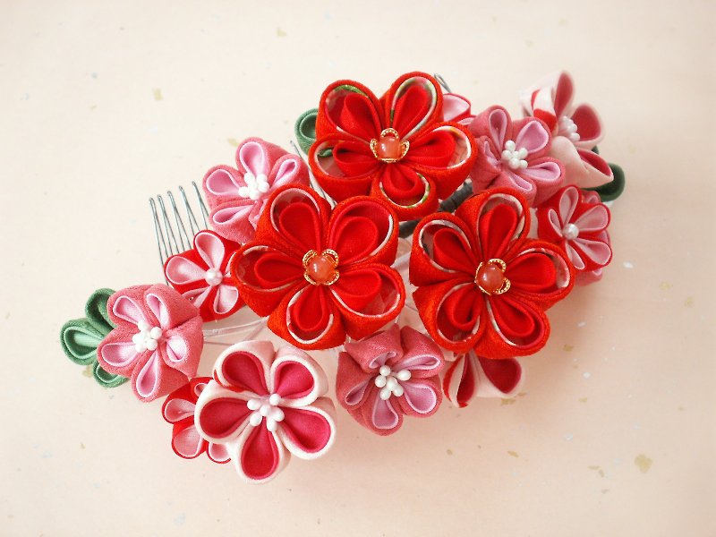[New] Knob work Hair ornament for coming-of-age ceremony [Hair ornament like a big bouquet, red] - Hair Accessories - Silk Red