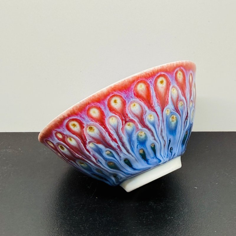 Peacock Display Shot Glass 90ml | Yu-Ning Chiu | Yingge Ceramics | A3-04 - ถ้วย - เครื่องลายคราม หลากหลายสี