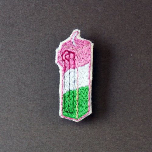 Jyun design studio 刺繡設計工作室 迷你手工刺繡胸針/別針 生日蠟燭1 | 客製化禮物情人節禮物母親節