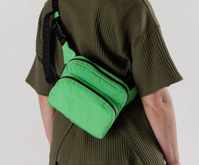 Baggu - リサイクル ナイロン ファッション ベルト バッグ