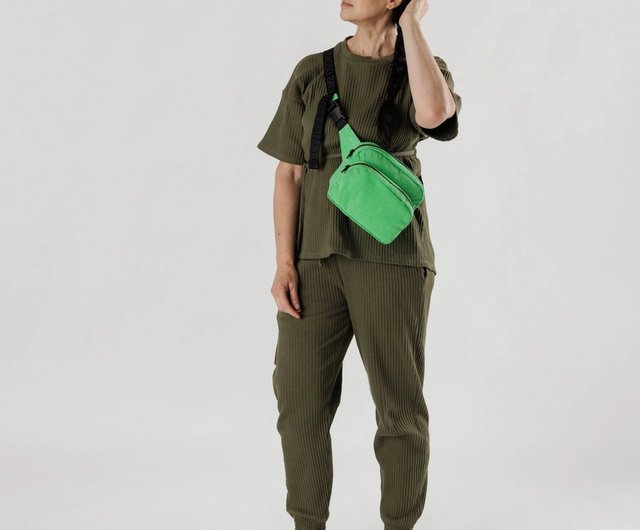 Baggu - リサイクル ナイロン ファッション ベルト バッグ