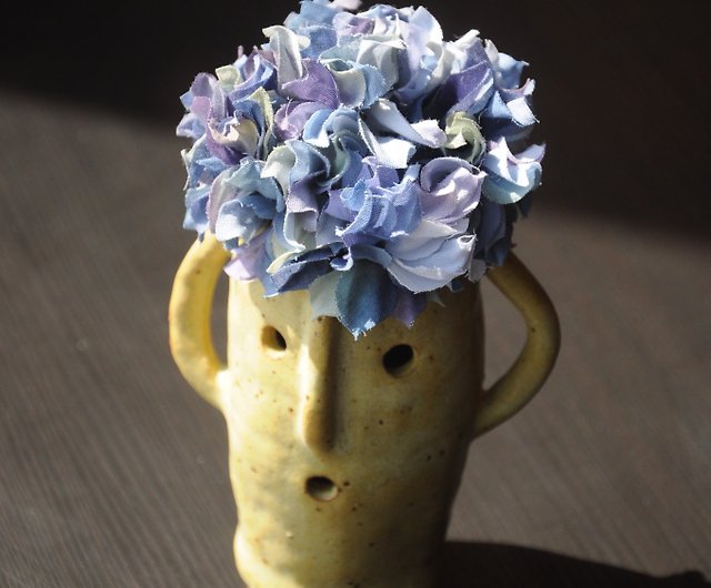 花を染める | 陶芸】紫陽花の埴輪鉢 | 心に花が咲くほどスマート - ショップ Timeless Flower 花瓶・植木鉢 - Pinkoi
