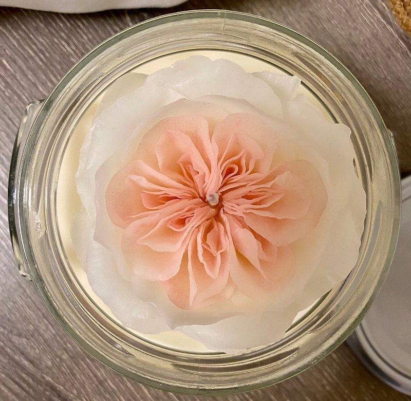 Handmade Beeswax Flower Soy Wax Essential Oil Candle - Austin Rose (Pink-240g) - เทียน/เชิงเทียน - ขี้ผึ้ง 
