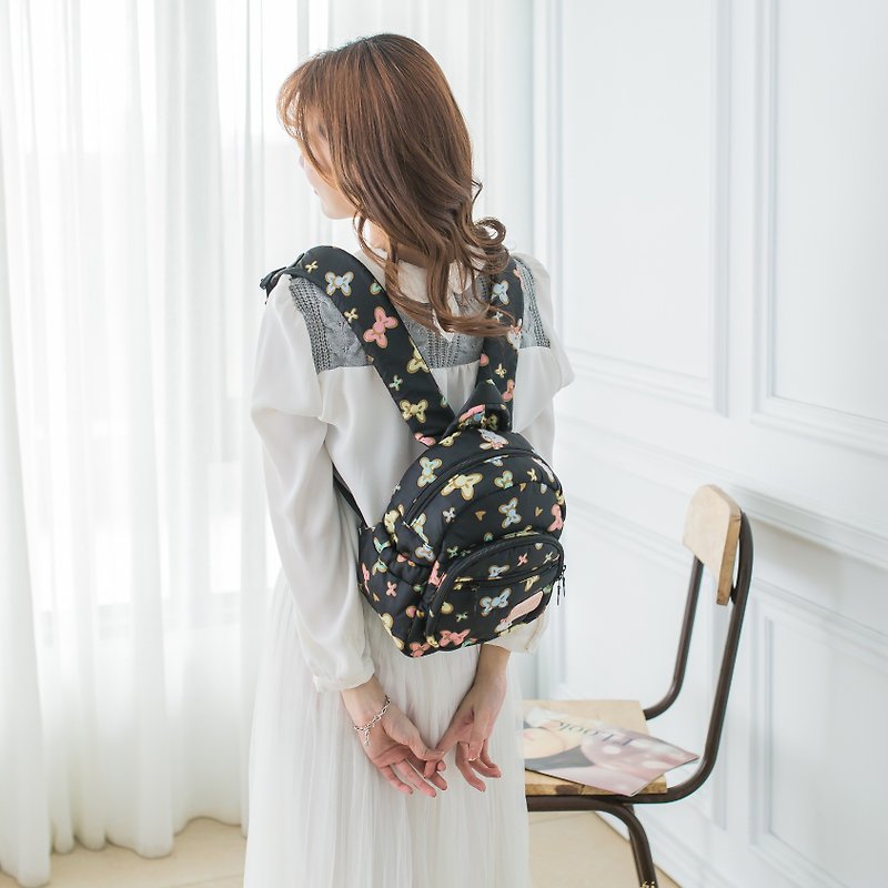 Baby grows up [carry your own things] back children's bag-啾啾黑 - Diaper Bags - Polyester Black