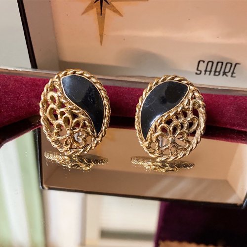 挪亞方舟古董飾品 Vintage Jewelry 【西洋古董飾品】美國釉彩 旋轉雕花 螺旋細緻雕紋 金 耳環 耳針