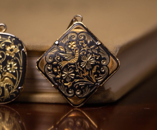 【#YS0014】和田玉青玉金装飾福子ペンダント 古美術アンティーク スペインのアンティーク ダマスカス ゴールド インレイ クラフト花と鳥