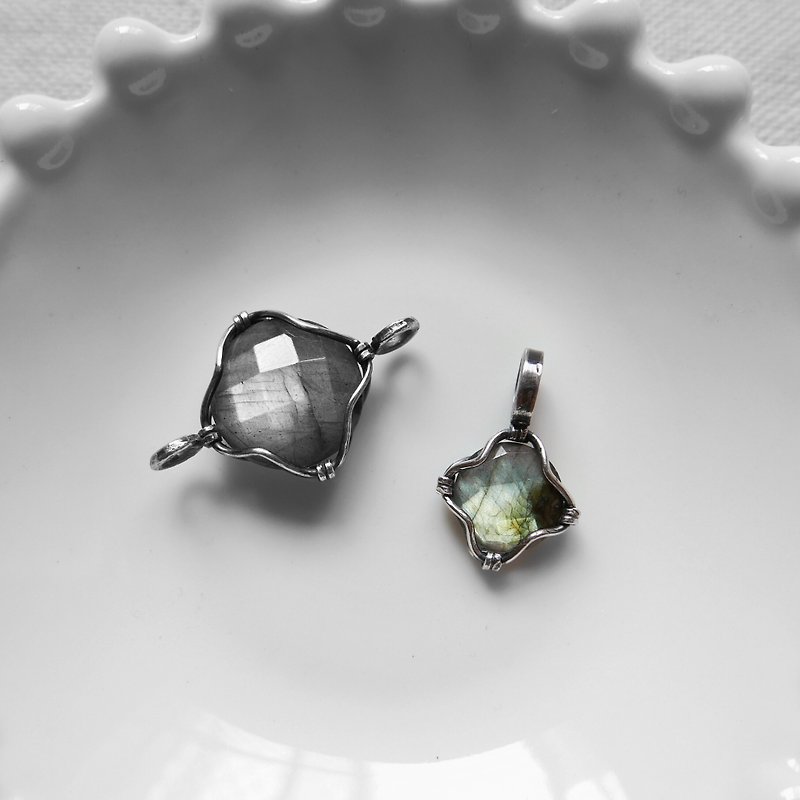 handmade silver labradorite necklace - Necklaces - Gemstone Green