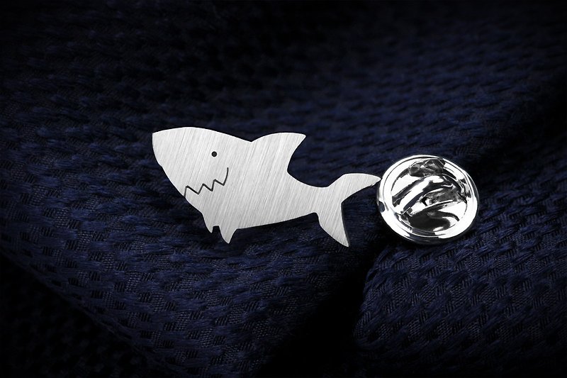 Animal Pin, Shark Lapel Pin, Fish Lapel Pin silver 925, Custom Lapel Pin - เนคไท/ที่หนีบเนคไท - เงินแท้ สีเงิน