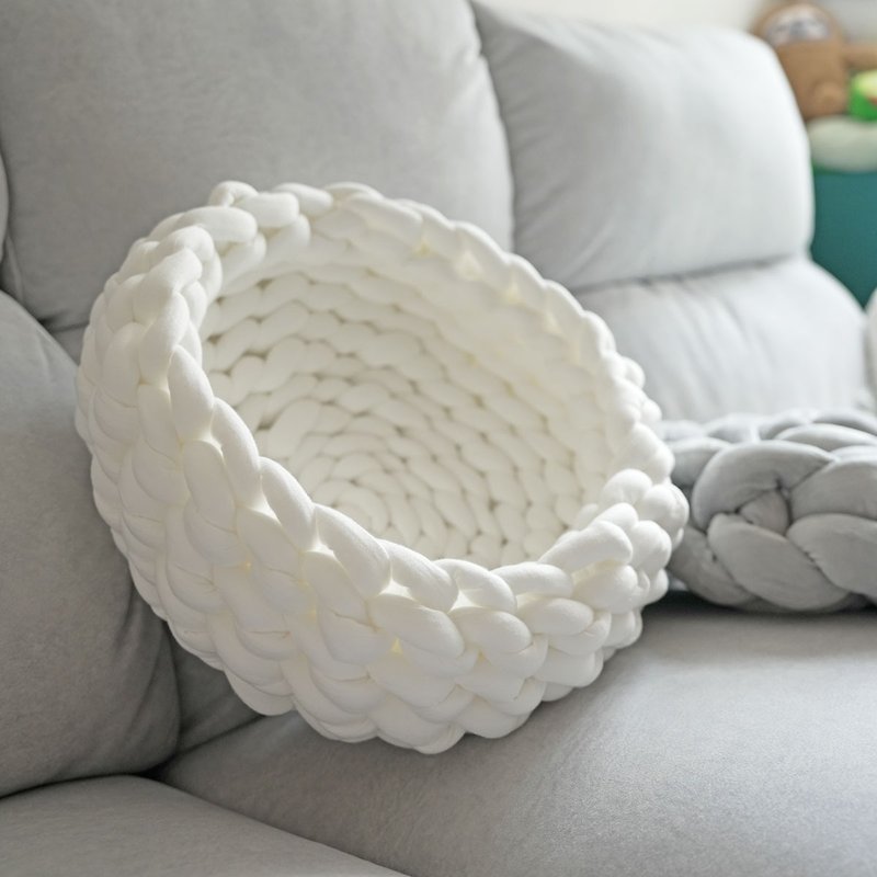 COZ - Cotton/Velvet Pet Bed - M size - Bedding & Cages - Cotton & Hemp White