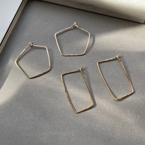 玳作 Dazzle 槌紋多邊素金耳環 14K Gold-Filled