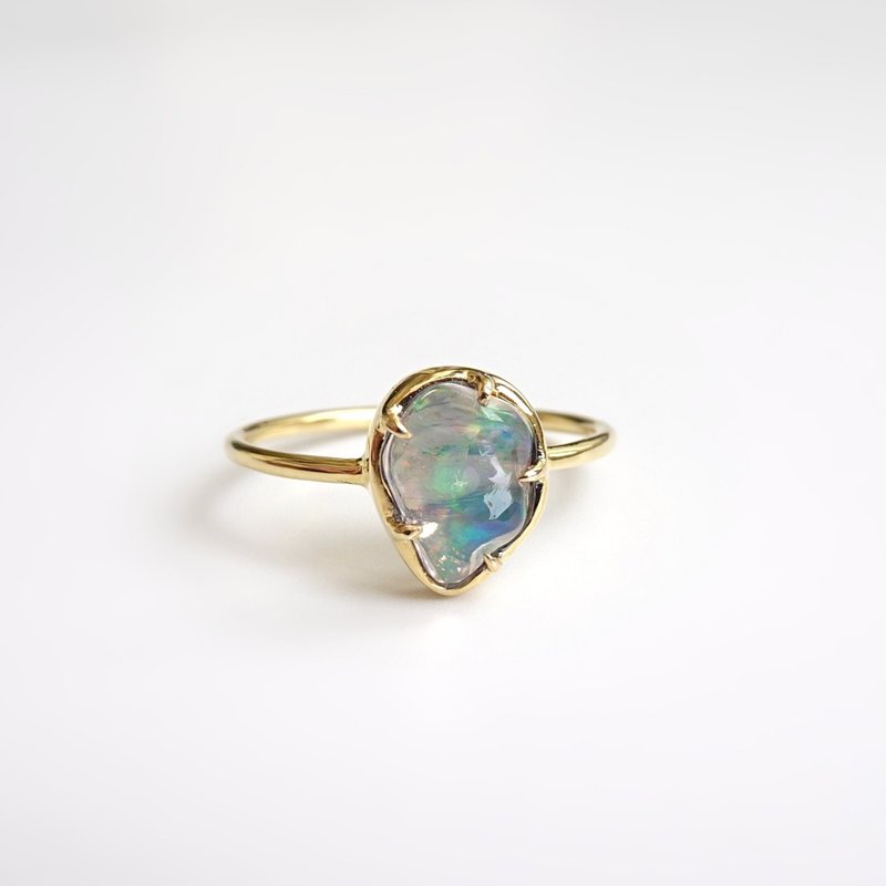 限量現貨 - 天然遊彩蛋白石 不規則形爪鑲 純 18K 金戒指 0.50ct - 戒指 - 寶石 藍色