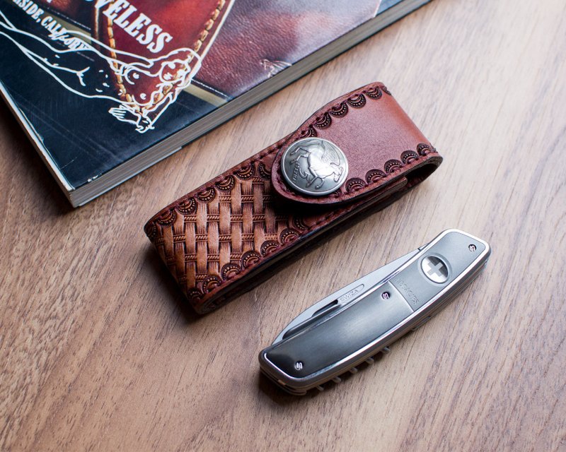 [Customized model] SWiZA titanium Swiss knife handmade leather sheath (for swiza kni.0036.7100) - อื่นๆ - หนังแท้ สีเหลือง