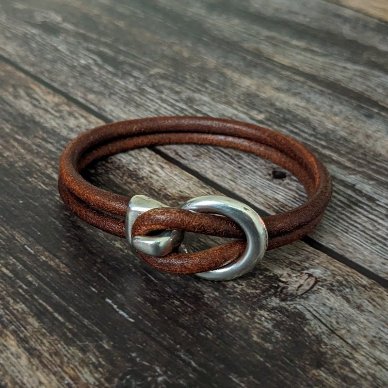 Hook Cord Bracelet in Spanish Leather with Silver Fastener - Bracelets - Genuine Leather Brown