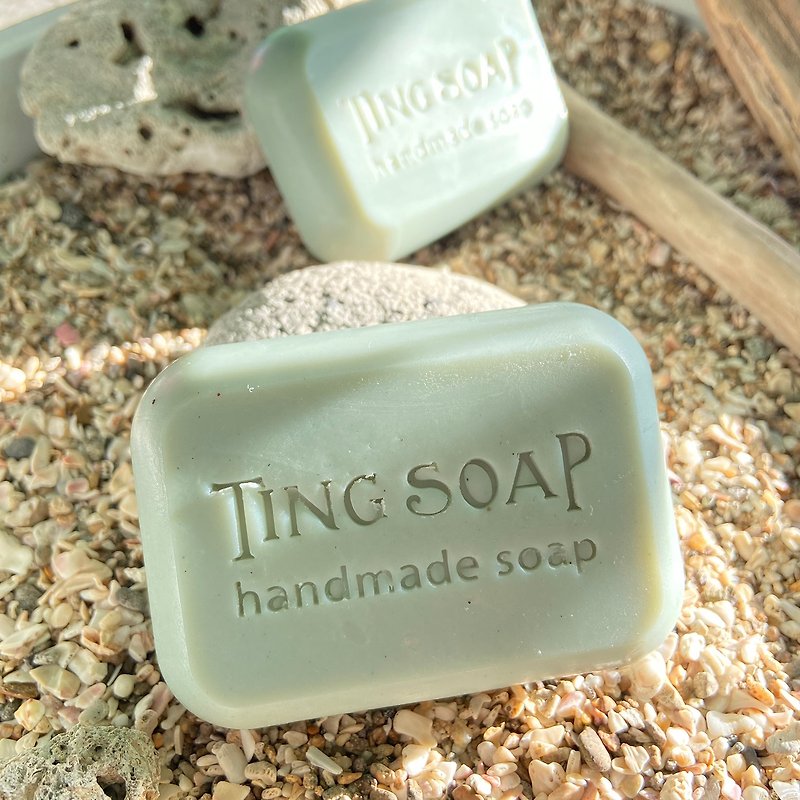 Polynesia - Tamanu Soap Skin Care Grade Handmade Soap 2024 New Revision - สบู่ - น้ำมันหอม สีน้ำเงิน