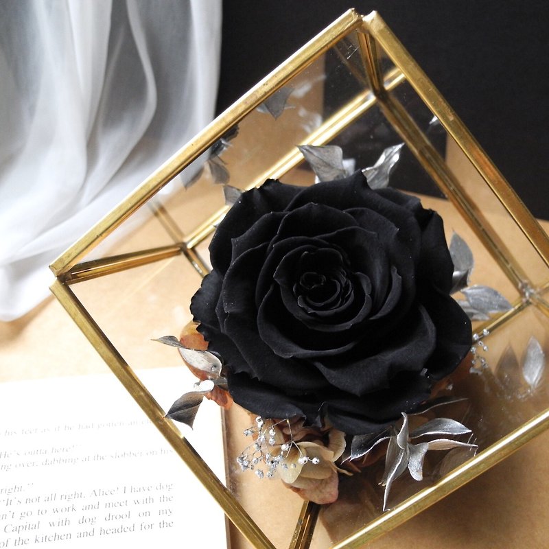 Mysterious gorgeous black rose glass without the flower room - Plants - Plants & Flowers Black