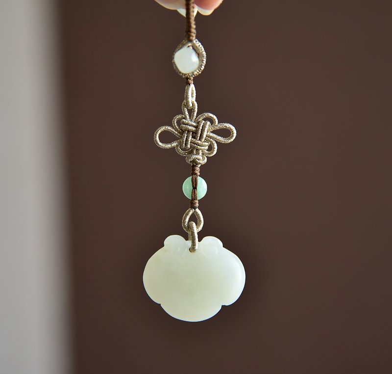 [Ruyi Lock] Hetian jade Ruyi lock, a traditional pendant for a lapel bag - พวงกุญแจ - หยก 