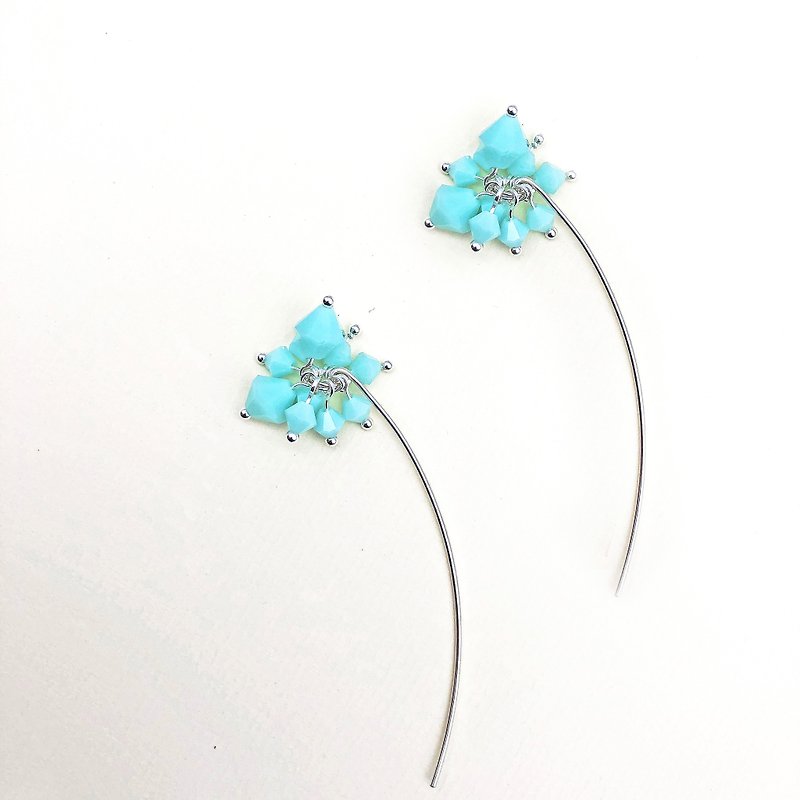 Tiffany Blue Swarovski Crystal 14kgf Earrings 【Mothers Day Gift 】Japanese Style - ต่างหู - คริสตัล สีน้ำเงิน
