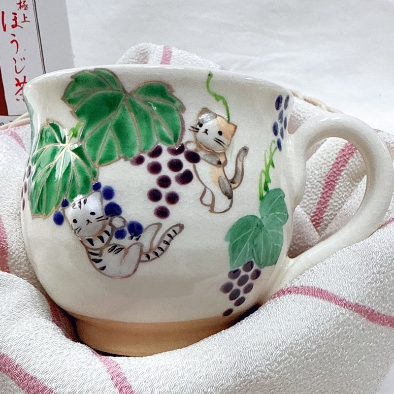 京燒立體馬克杯 - 葡萄貓 - 咖啡杯/馬克杯 - 陶 