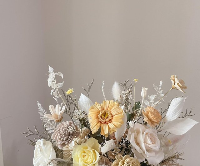 Amazon.co.jp: ウェディングブーケ 結婚式の花嫁のハンドブーケ