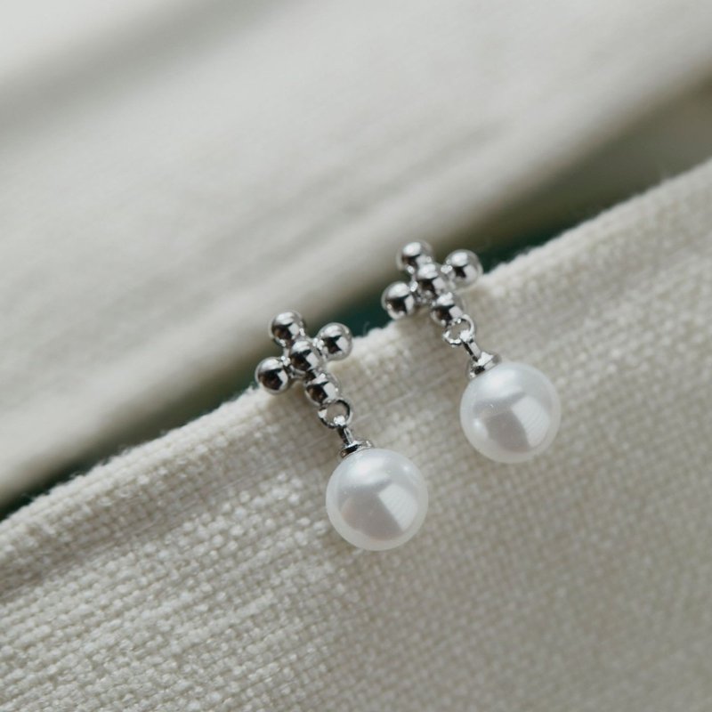 【SoLight】Pearl of Purity Cross Earrings SL361 - ต่างหู - วัสดุอื่นๆ สีเงิน