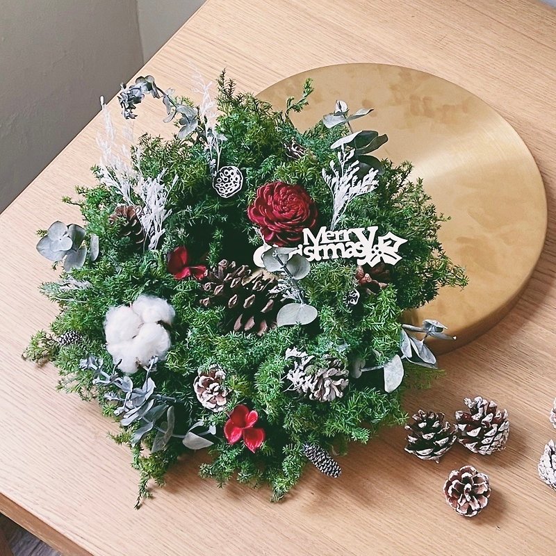 [Christmas Wreath Course] Heart-warming handmade wreaths | Lots of flower materials | Absolutely not difficult | Feeling happy - จัดดอกไม้/ต้นไม้ - พืช/ดอกไม้ 