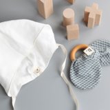 赤ちゃんのギフトボックスモデリング手作り小さな帽子弓木製リングおしゃぶりおもちゃMiyueギフトボックス